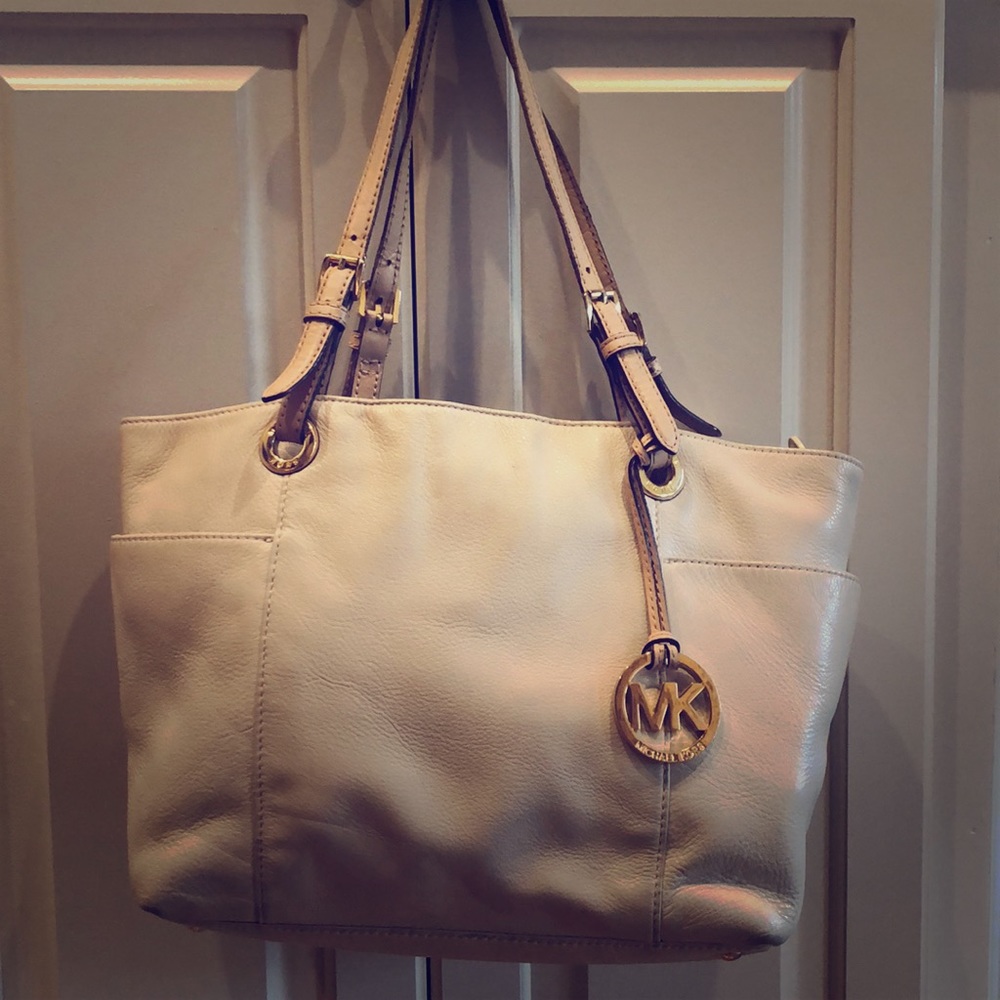 Michael Kors Jet Set Tote